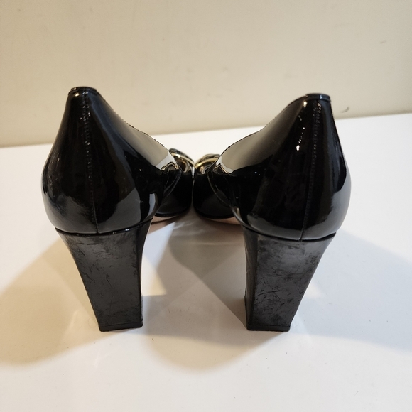Tahari Black  shiny patent leather open toe shoes size 6M - Picture 11 of 14